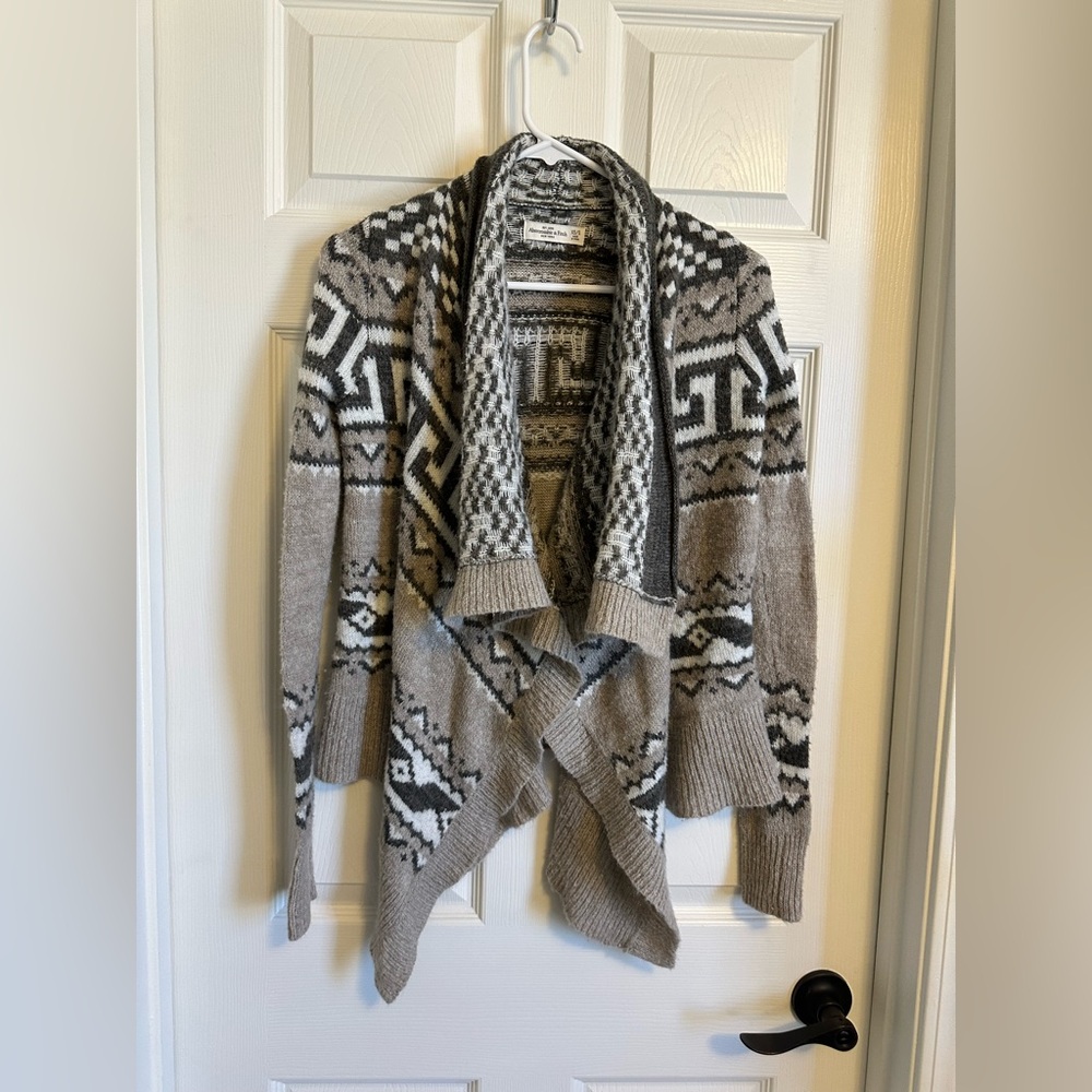 Abercrombie & Fitch Aztec cardigan